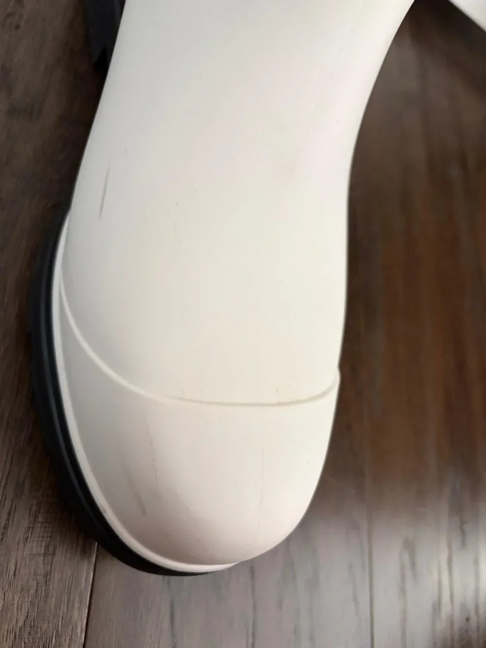 Women’s UGG White Droplet Mid Waterproof Rainboots - Picture 9 of 9